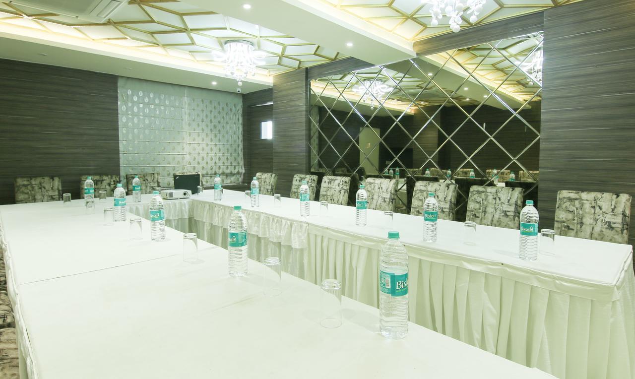ทรีโบ เทรนด์ ฮุปส์ Hotel โกลกาตา ภายนอก รูปภาพ